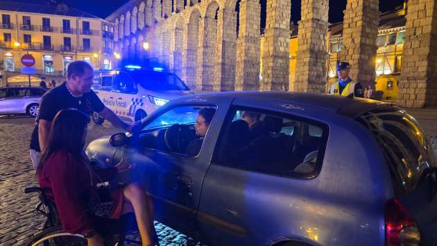 Control de alcoholemia con  la presencia de miembros de AESLEME  