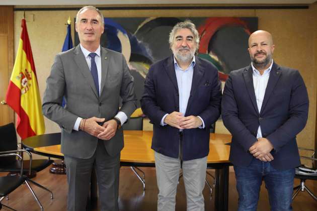 El alcalde José Mazarías reunido con el presidente del Consejo Superior de Deportes, José Manuel Rodríguez Uribes