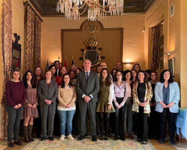 Toma de posesión 18 auxiliares administrativos 