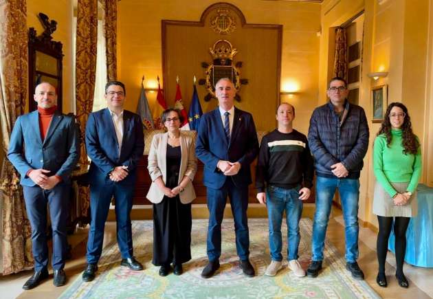 Toma de posesión tres empleados municipales