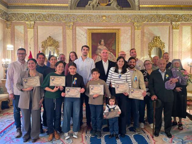 Entrega de los “majos” y “majas” y personas centenarias con motivo de la fiesta de San Frutos