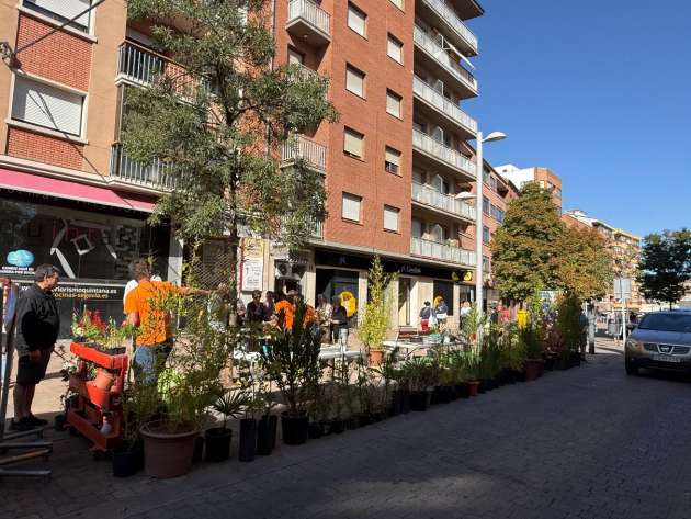  Parking Day convierte dos plazas de aparcamiento en jardines efímeros