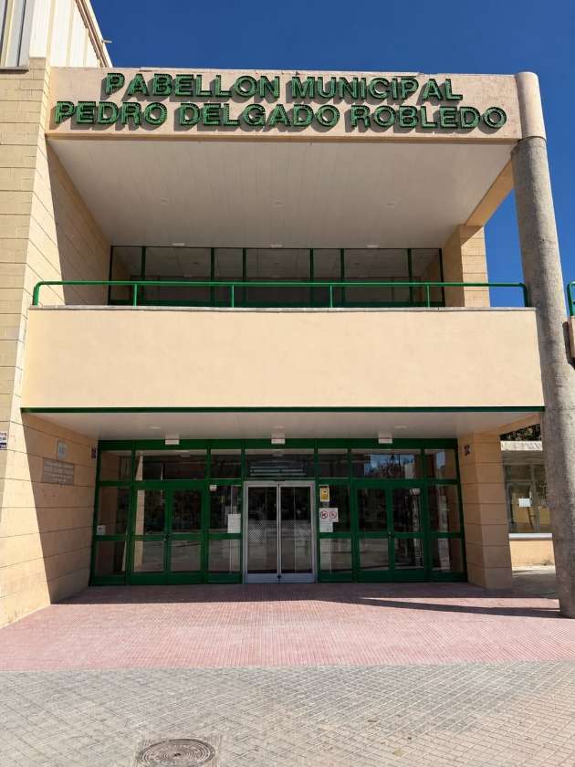 Entrada actual del Pabellón Pedro Delgado